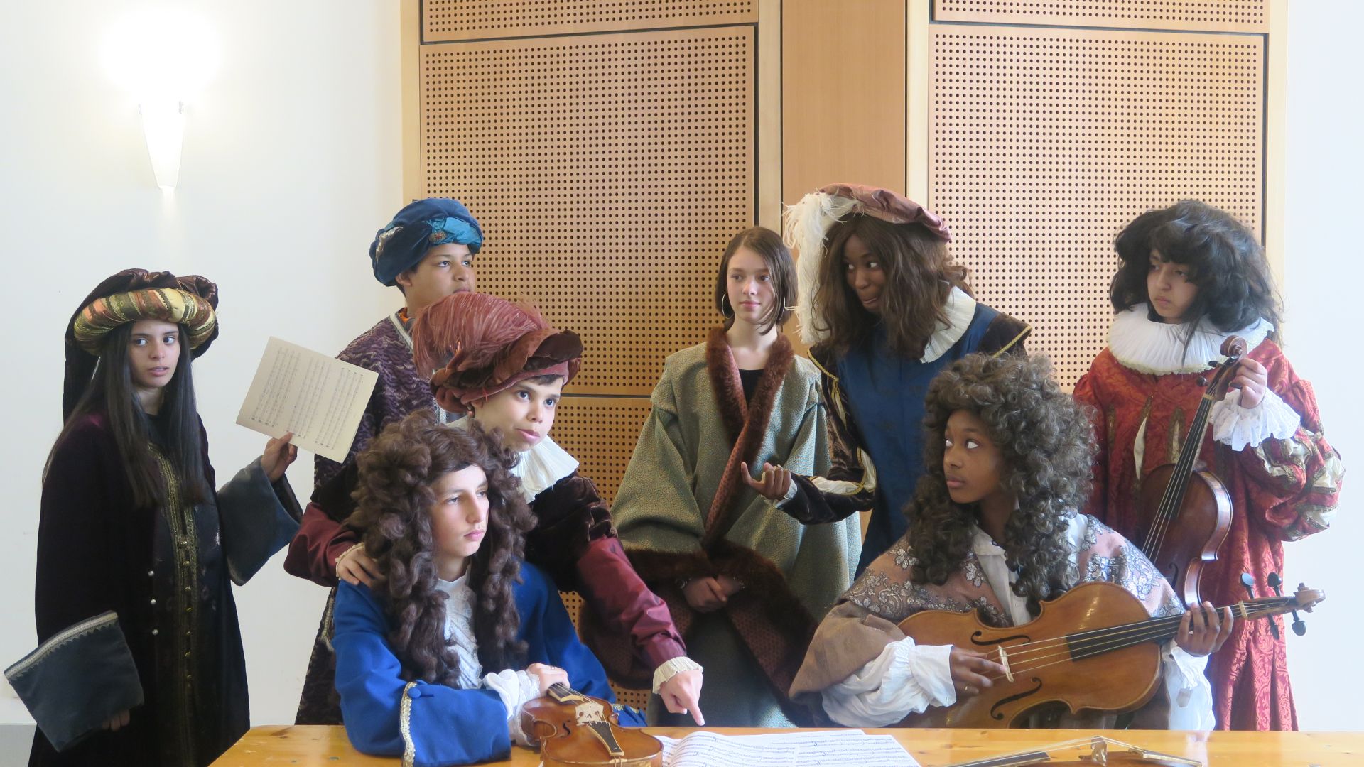 Atelier costumes au CMBV avec des étudiants, animé par Jean-Paul Bouron, février 2019