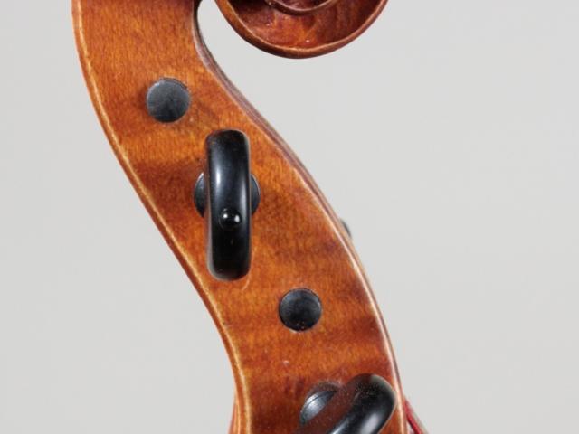 Haute-contre de violon construit par Giovanna Chitto et Antoine Laulhère pour le CMBV - vue du manche