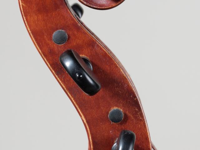 Taille de violon construit par Giovanna Chitto et Antoine Laulhère pour le CMBV - vue du manche