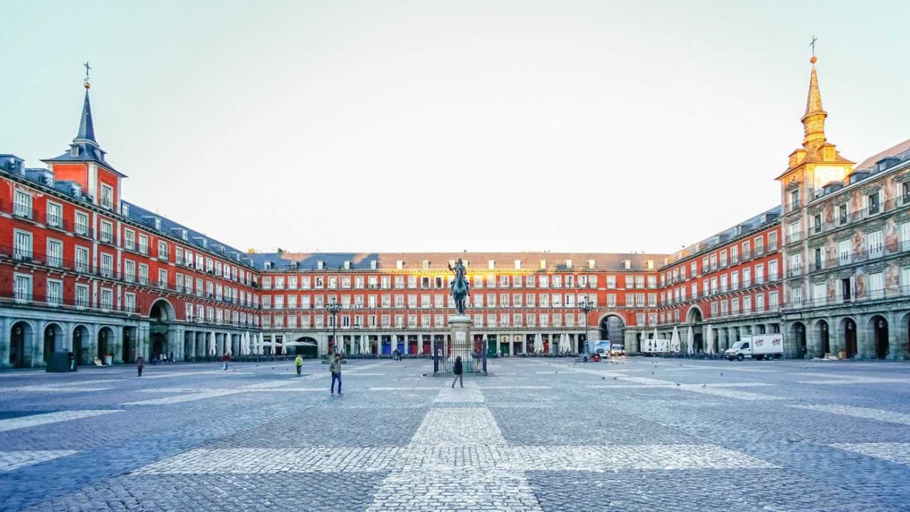 Пласа площадь. Пласа площадь. Пласа площадь. Пласа площадь. Пласа площадь.